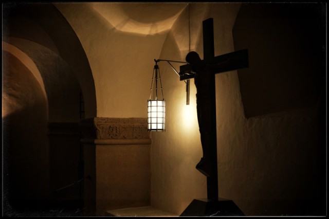 kirchen_kreuz_gebet.jpg