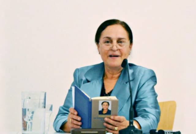 sumaya_farhat_naser.jpg