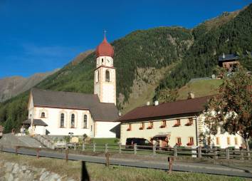Kirche mit Widum