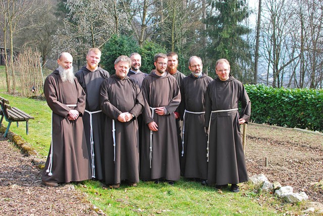 kapuzinergeluebe_gruppe_web.jpg
