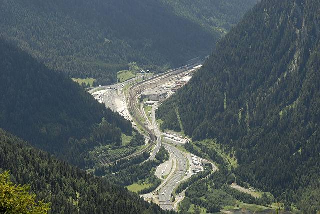 640px_brennerpass_from_north.jpeg