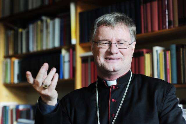 scheuer_portraet_interview05_2.jpg