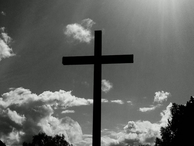 kreuz_in_der_sonne_1_1.jpg