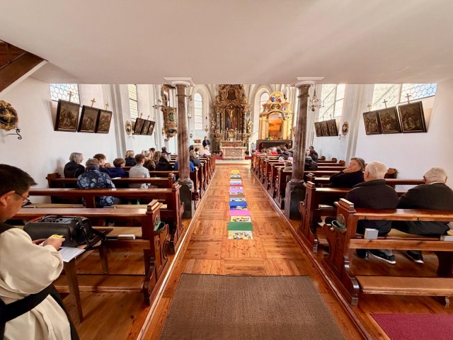 Familien-Kreuzweg – Mötz