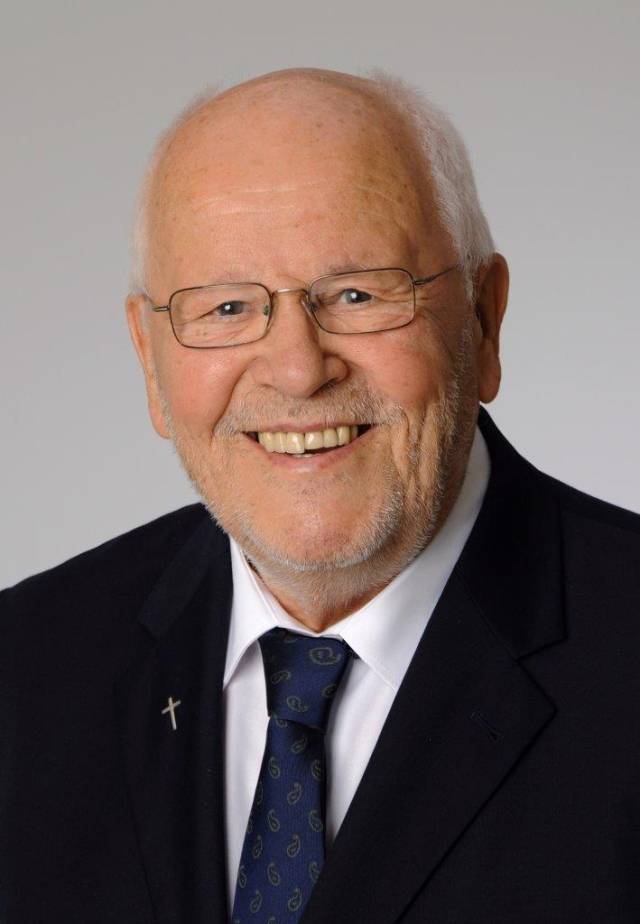 Pater Andreas Falkner SJ