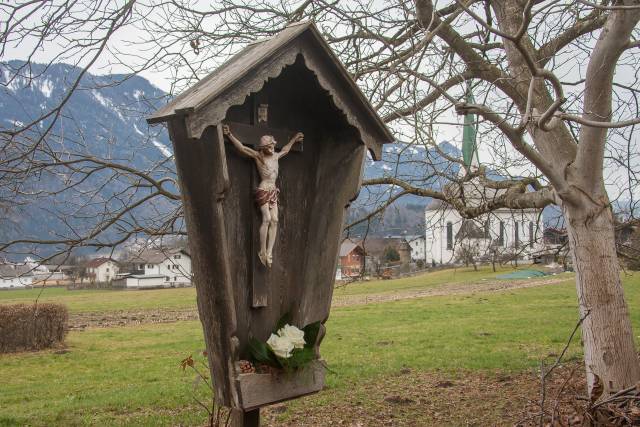 Wegkreuz Richtung Rofansiedlung, Fam. Tusch