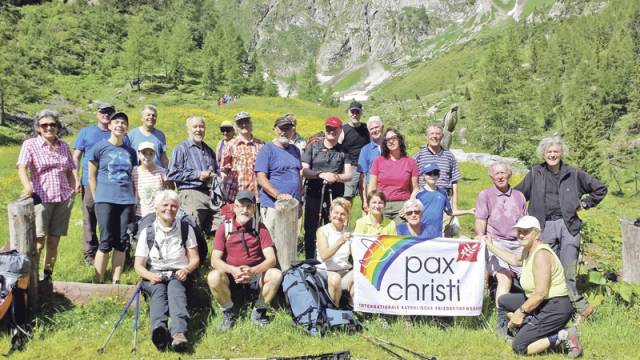 friedenswanderung_20140715_web.jpg