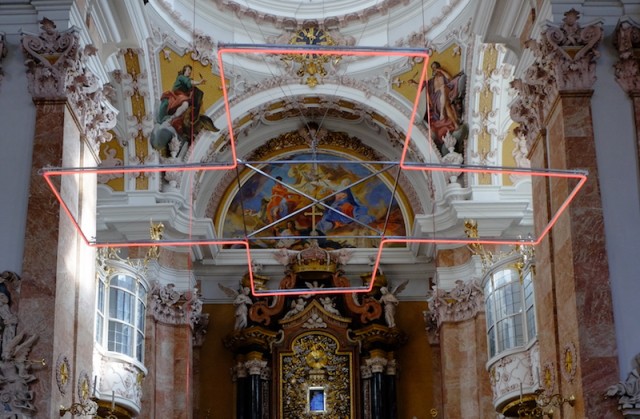 led_kreuz_web.jpeg