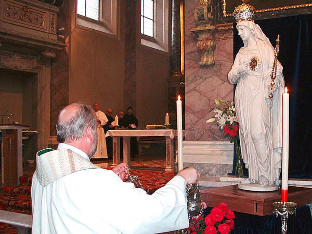 tabernakelmadonna1_web_1.jpg