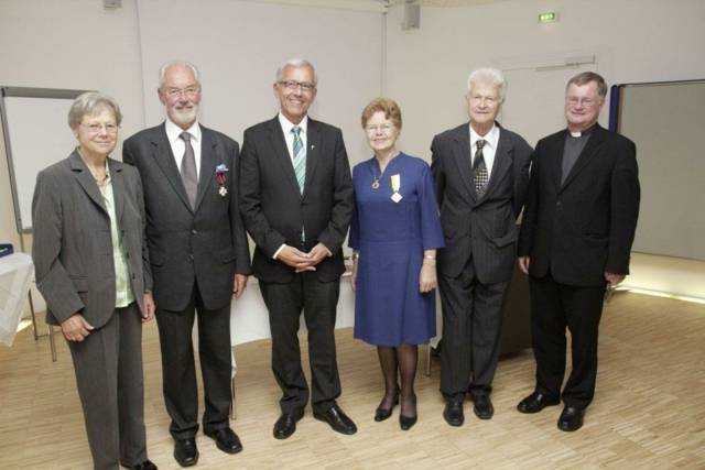 ehrenzeichen_gruppe_web.jpg