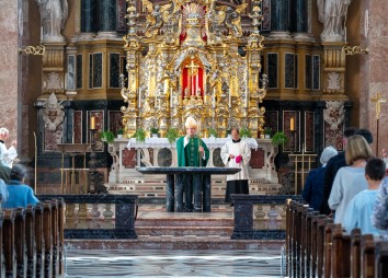 800 Jahre Franziskus Festmesse Dom St Jakob 2026 10 04 C Dibk Sigl 8399