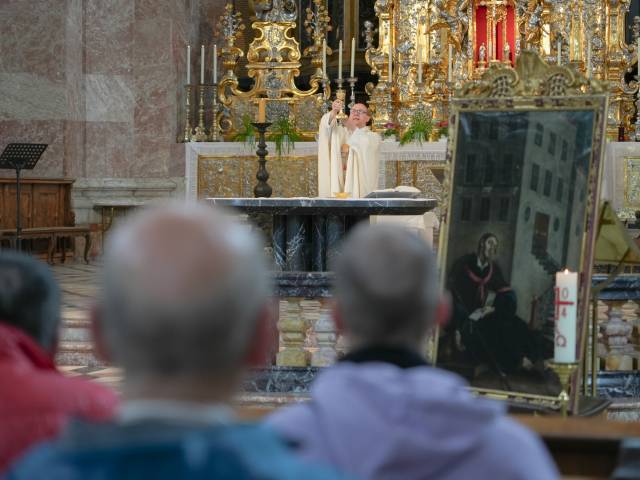 Aleximesse: Eine Bitte um Berührungspunkte