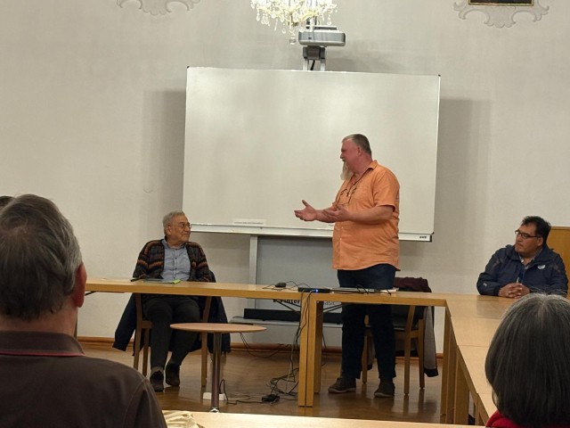 Begegnung mit Romeropreisträger 2025 Luis Zambrano