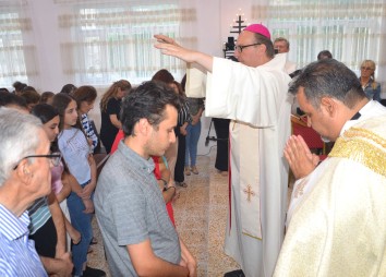 Segen Fuer Jugendliche In Enishke XDSC 0222