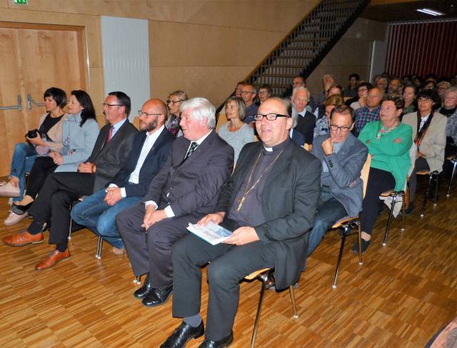Bischof Glettler brachte Salz und Licht für KBW - Jubiläumsfeier ins Außerfern