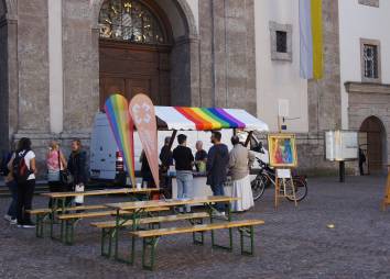 10925 DAS FEST Karl Rahner Platz Cincelli 1