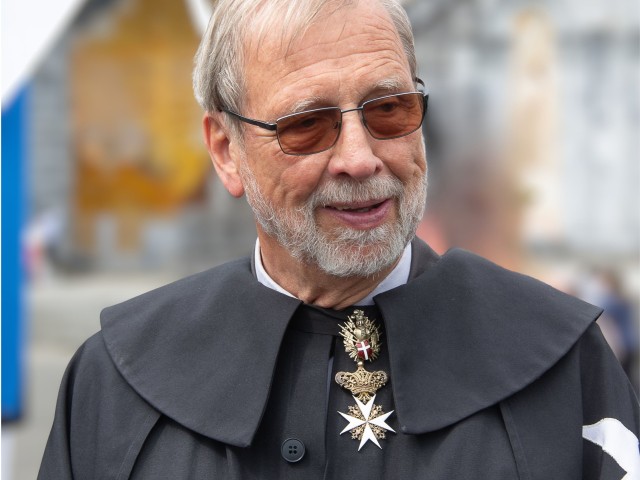 Dem Nächsten dienen: Ein Ritter des 21. Jahrhunderts
