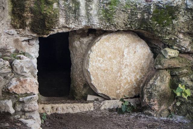 Die Evangelien der Osternacht und vom Ostersonntag