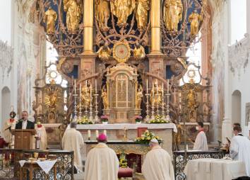 Priesterweihe 2021 06 19 Stift Stams Dioezese Innsbruck C Sigl 3043