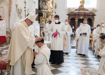 Priesterweihe 2021 06 19 Stift Stams Dioezese Innsbruck C Sigl 3087