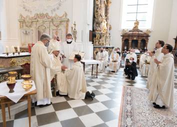Priesterweihe 2021 06 19 Stift Stams Dioezese Innsbruck C Sigl 3178