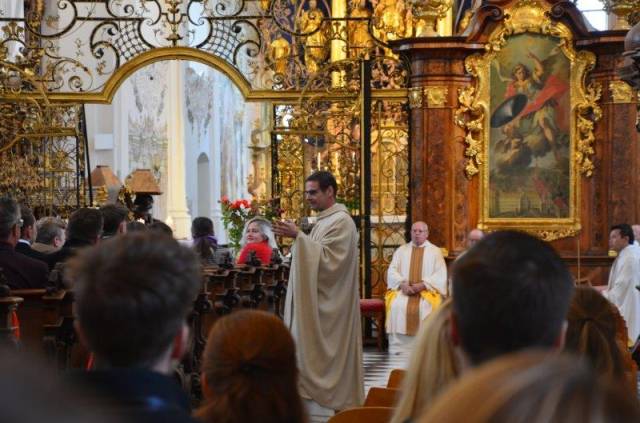 Eine Schule feiert: 75 Jahre Meinhardinum