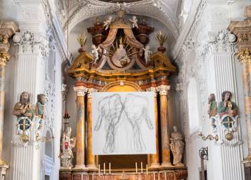 Das Tor der zwei Hände in der Spitalskirche Innsbruck.