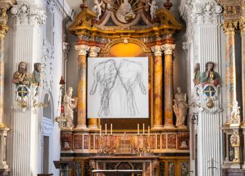 Das Tor der zwei Hände in der Spitalskirche Innsbruck.
