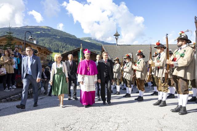 Festmesse am "Tirol-Tag" beim Forum Alpbach
