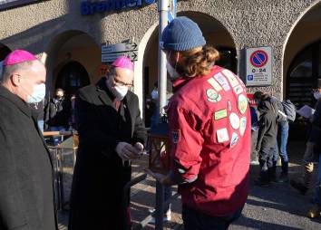 20211218 Friedenslicht Brenner Cincelli 3