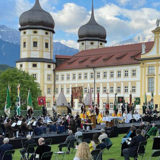 Herz-Jesu-Gelöbnis am „Tag der Herzlichkeit“ erneuert