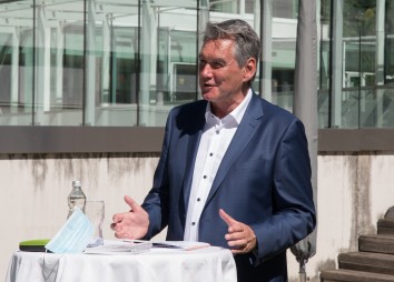 Georg Schärmer, Caritasdirektor: „Selbst wenn wir die erste Welle der Coronakrise überwunden haben werden, stehen wir vor gewaltigen wirtschaftlich...