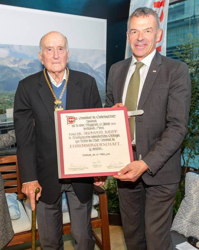 Innsbruck: Theologe Sigmund Kripp zum Ehrenbürger ernannt