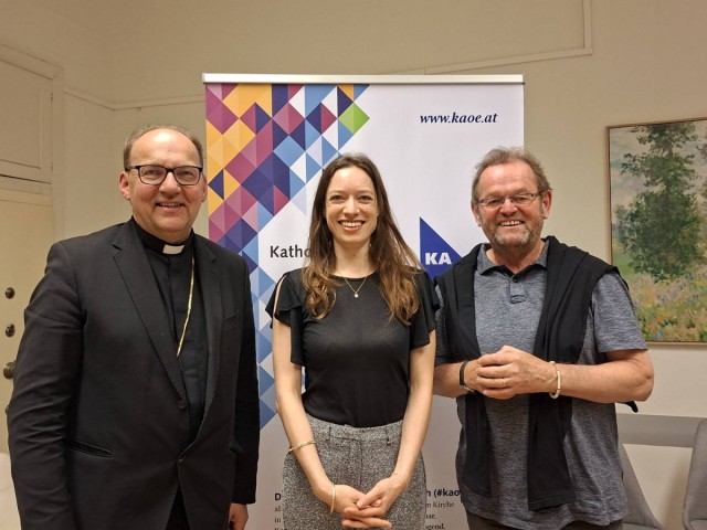Kirche und Kunst unterbrechen laute und gereizte Welt