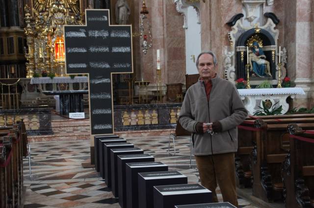 „via crucis – Versuch einer zeichenhaften Verdichtung“ (2013)