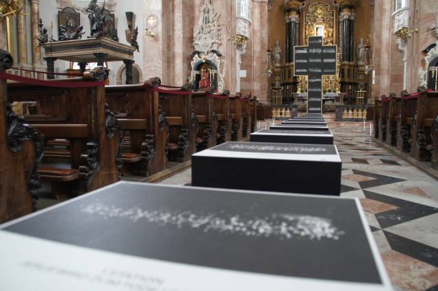 „via crucis – Versuch einer zeichenhaften Verdichtung“ (2013)