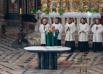800 Jahre Franziskus Festmesse Dom St Jakob 2026 10 04 C Dibk Sigl 8352