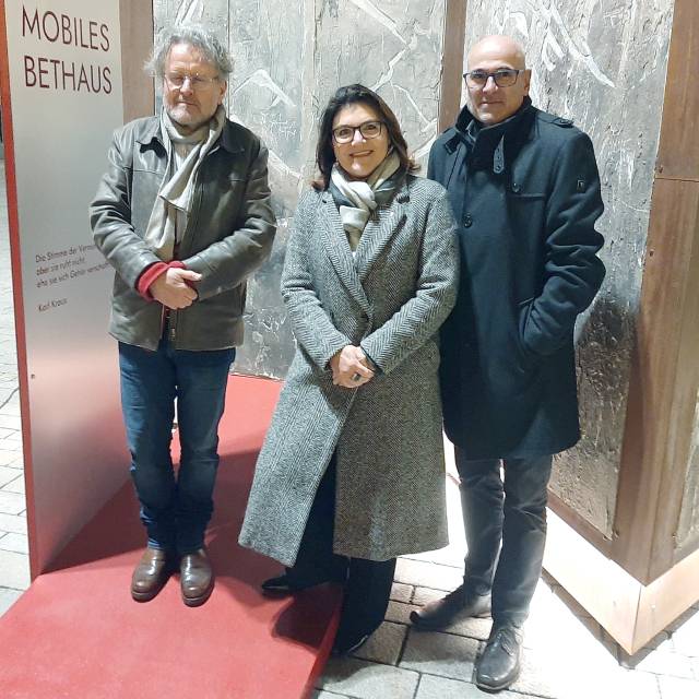 Zum Hintergrund: Eröffnung des Mobilen Bethauses in Innsbruck