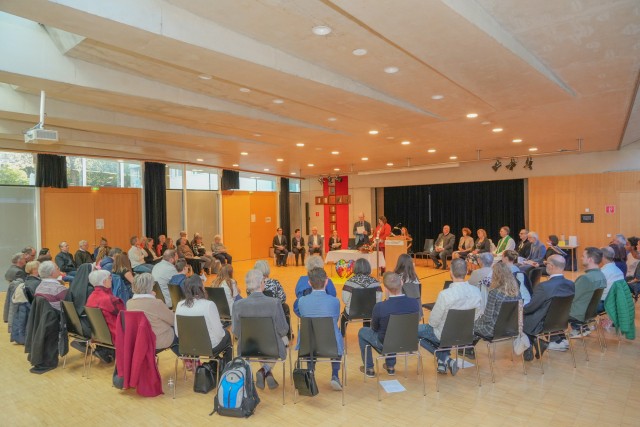 Nähe schenken im Advent - haupt- und ehrenamtlich