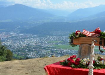 Die Glocke Gespendet Von Monika Unterholzner