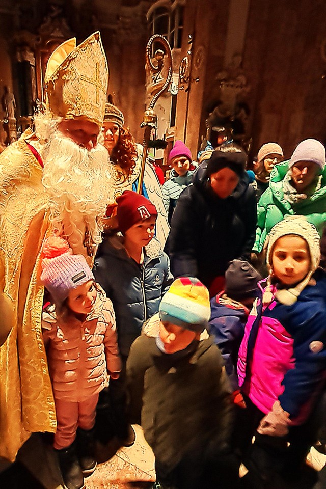 Nikolaus kommt in die Landeshauptstadt