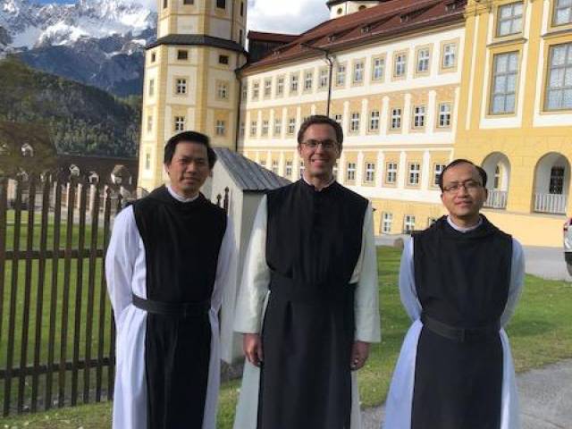 Priesterweihe im Stift Stams