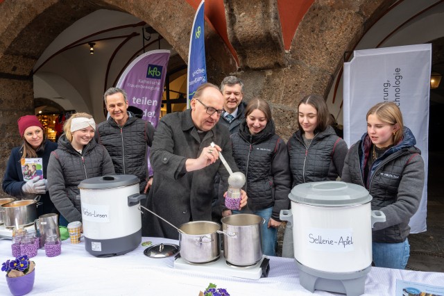 Starkes Zeichen der Solidarität am Aschermittwoch