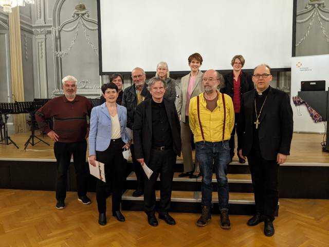 Caritas Direktorin Elisabeth Ratgeb: Steigende Inflation ist sozialer Sprengstoff