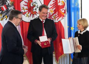 2022 02 20 Ehrenzeichen Land Tirol Cincelli 21