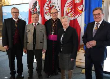 2022 02 20 Ehrenzeichen Land Tirol Cincelli 35