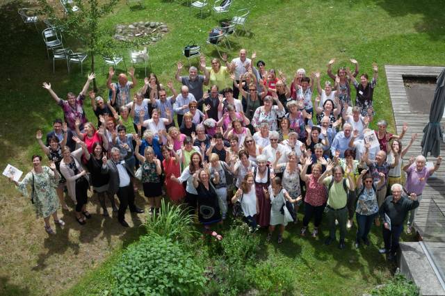 Viele Sprachen des Helfens