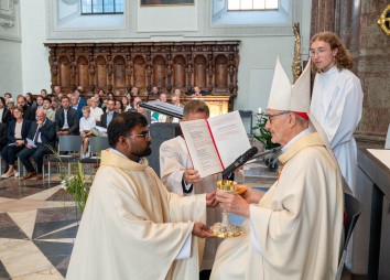 Priesterweihe Jesuitenkirche Innsbruck 2025 09 06 C Sigl 1105