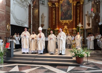 Priesterweihe Jesuitenkirche Innsbruck 2025 09 06 C Sigl 1161