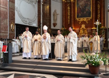 Priesterweihe Jesuitenkirche Innsbruck 2025 09 06 C Sigl 1164